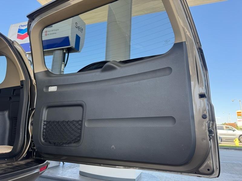 Toyota RAV4 Base I4 2WD 2011