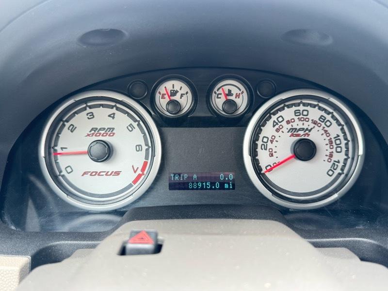 Ford Focus SE Sedan 2010