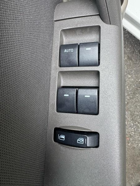 Ford Focus SE Sedan 2010