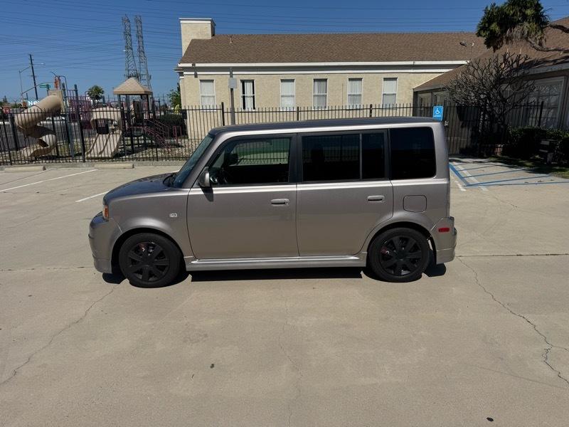 Scion xB Wagon 2005