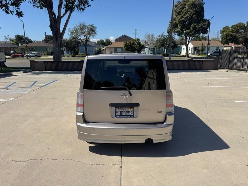 Scion xB Wagon 2005