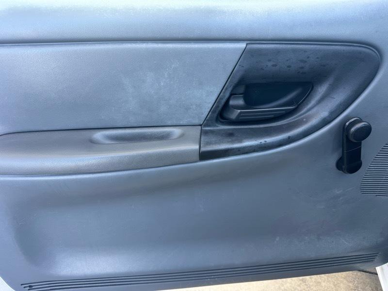 Ford Ranger 2WD Reg Cab 118" XL 2011