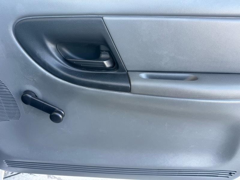 Ford Ranger 2WD Reg Cab 118" XL 2011