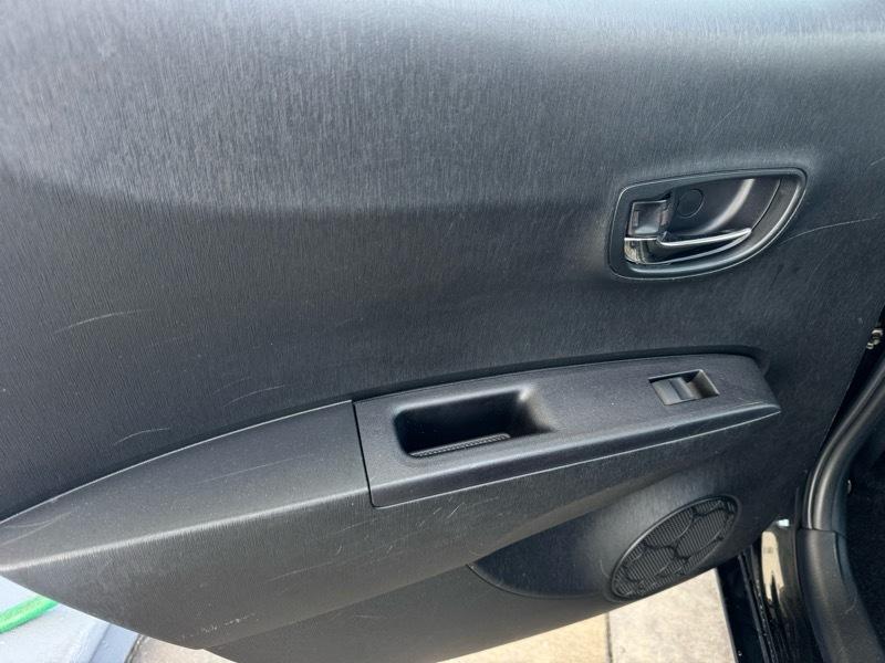 Toyota Yaris L 5-Door AT 2014