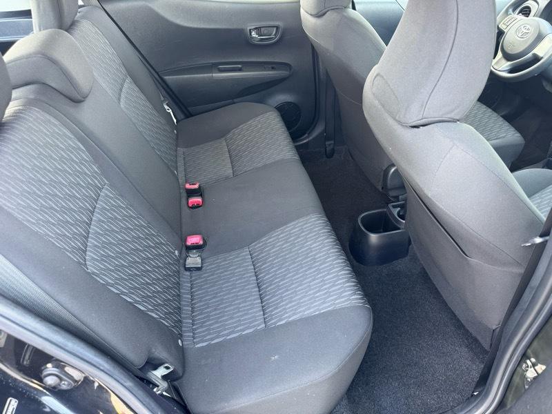 Toyota Yaris L 5-Door AT 2014