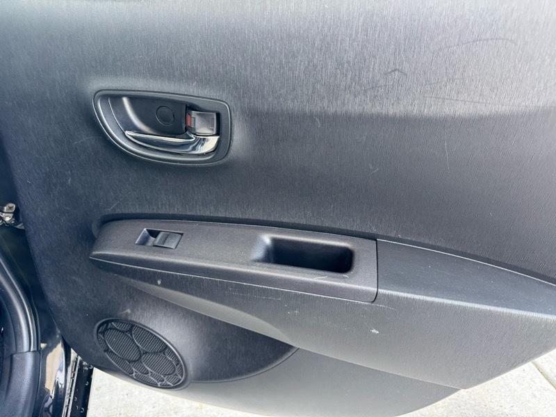 Toyota Yaris L 5-Door AT 2014