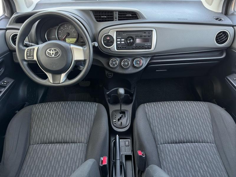 Toyota Yaris L 5-Door AT 2014