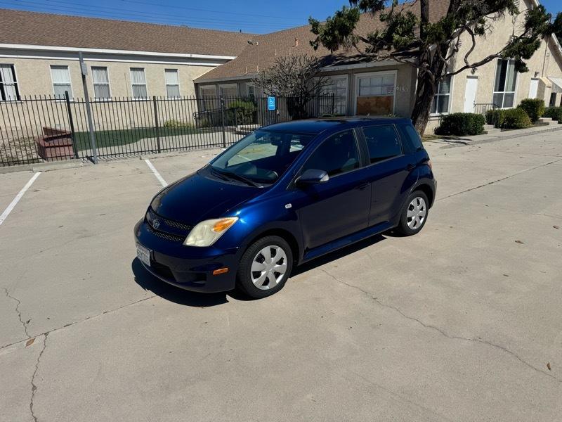 Scion xA Hatchback 2006
