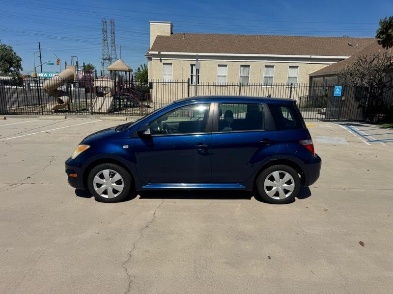 Scion xA Hatchback 2006