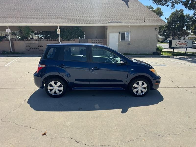 Scion xA Hatchback 2006