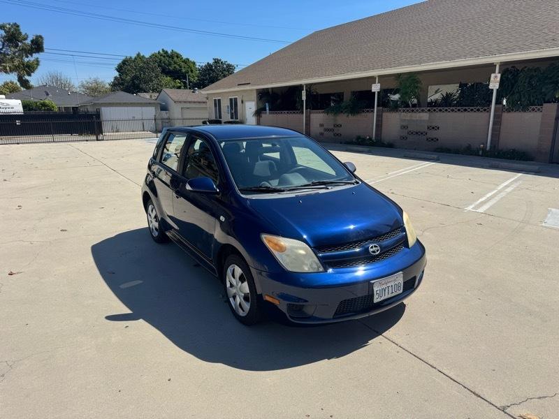 Scion xA Hatchback 2006