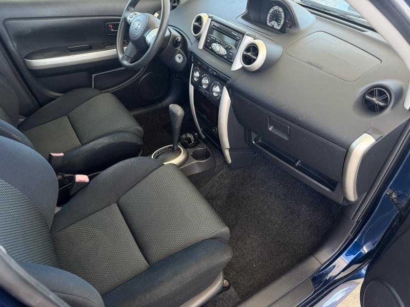 Scion xA Hatchback 2006