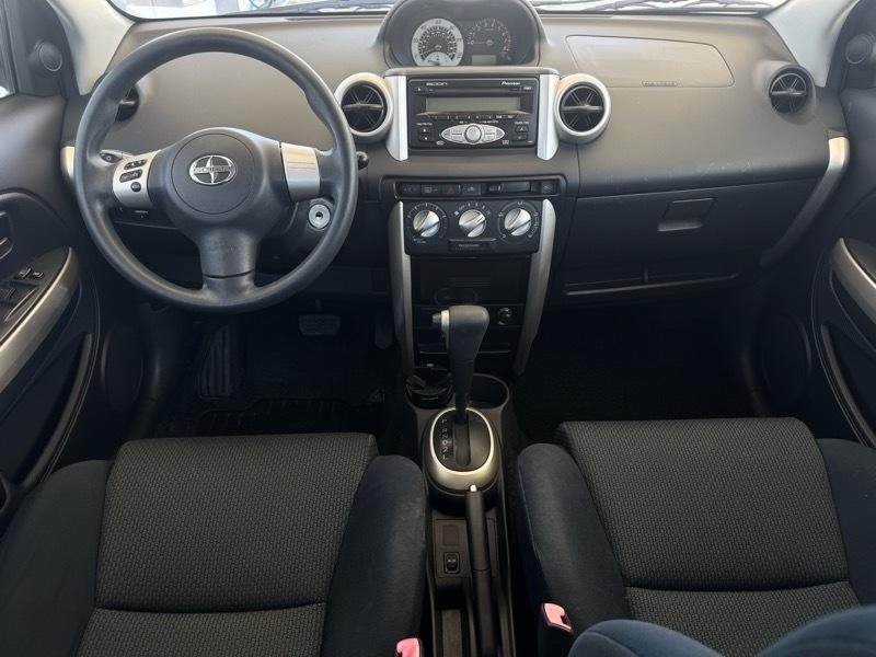 Scion xA Hatchback 2006