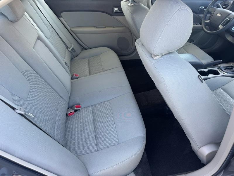 Ford Fusion SE 2012