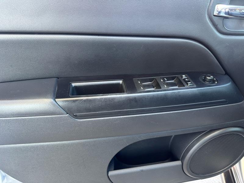 Jeep Patriot Latitude 2WD 2015