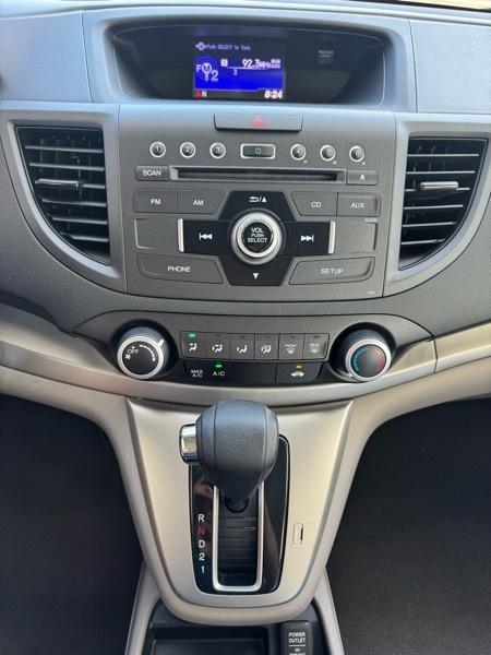 Honda CR-V LX 2WD AT w/ Front Side Airbags 2012