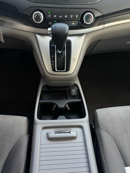 Honda CR-V LX 2WD AT w/ Front Side Airbags 2012