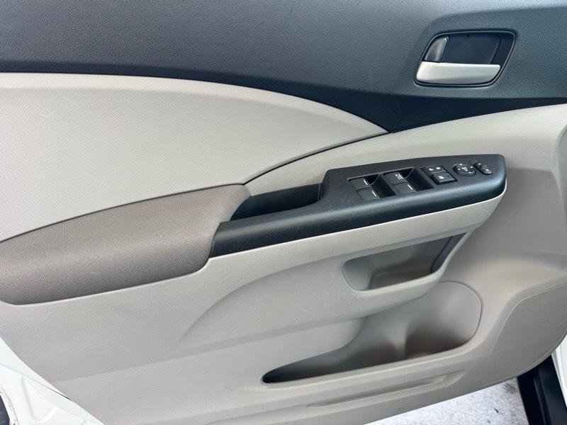 Honda CR-V LX 2WD AT w/ Front Side Airbags 2012