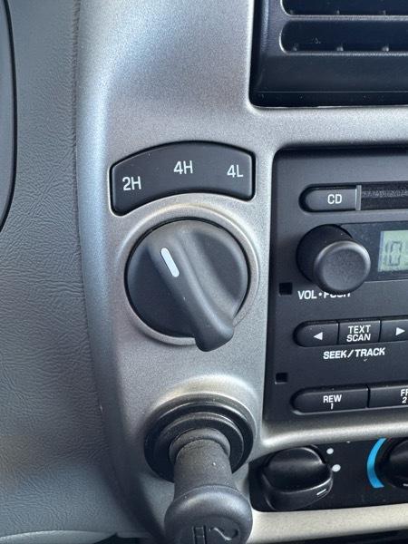 Ford Ranger 4WD 4dr SuperCab 126" XLT 2011