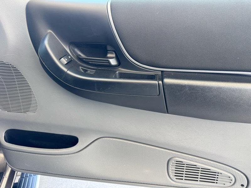 Ford Ranger 4WD 4dr SuperCab 126" XLT 2011