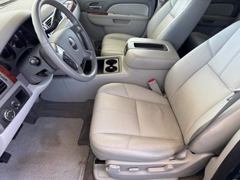 GMC Yukon SLT1 2WD 2010