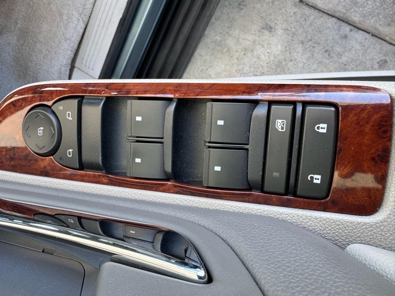 GMC Yukon SLT1 2WD 2010