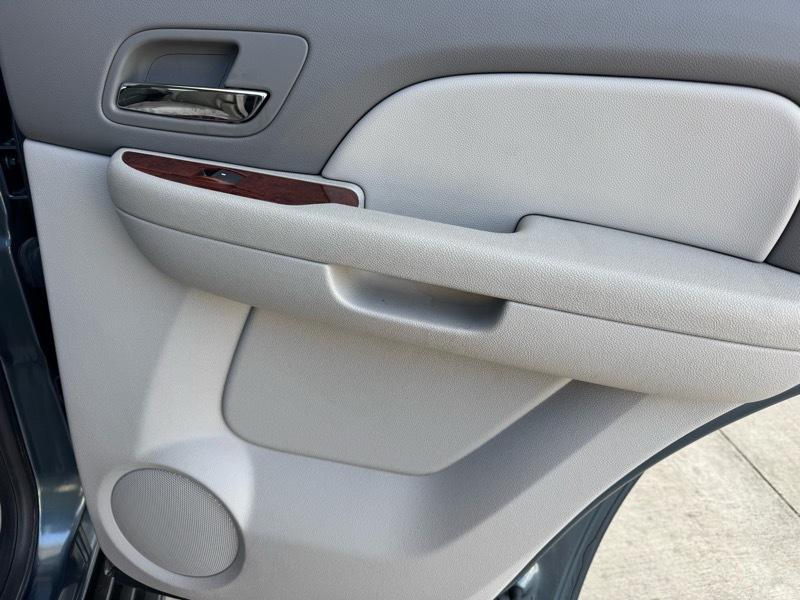 GMC Yukon SLT1 2WD 2010