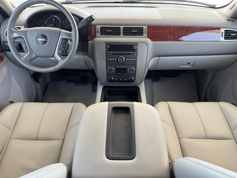 GMC Yukon SLT1 2WD 2010