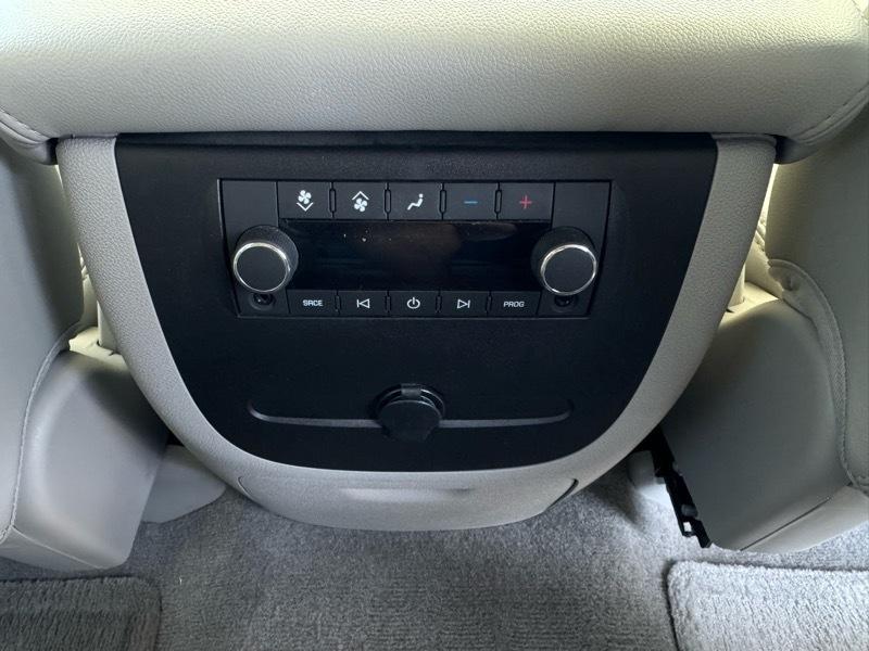 GMC Yukon SLT1 2WD 2010