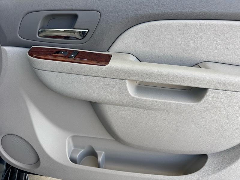 GMC Yukon SLT1 2WD 2010