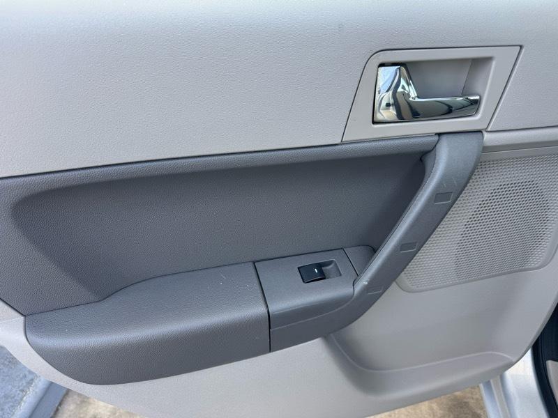 Ford Focus SES Sedan 2009