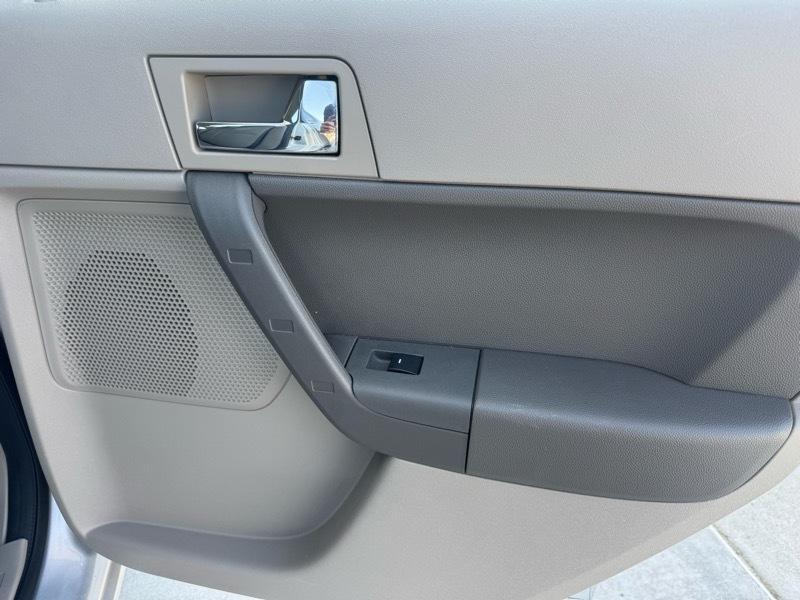 Ford Focus SES Sedan 2009