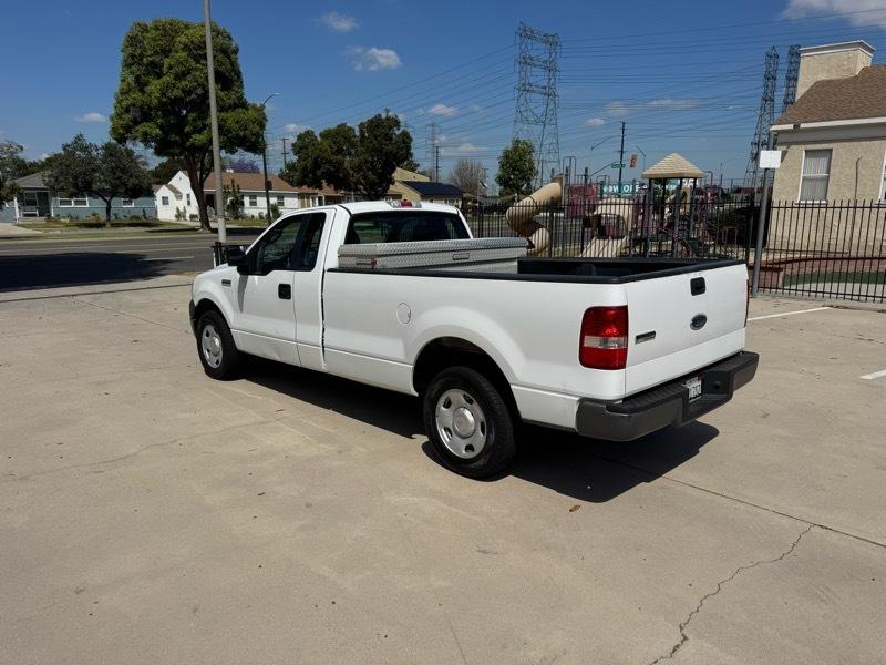 Ford F-150 2WD SuperCab 145" XL 2005