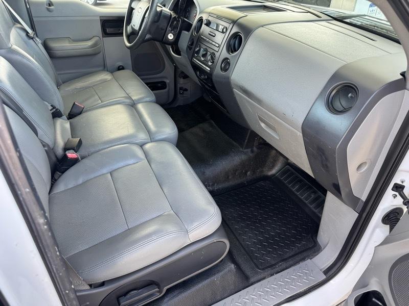 Ford F-150 2WD SuperCab 145" XL 2005