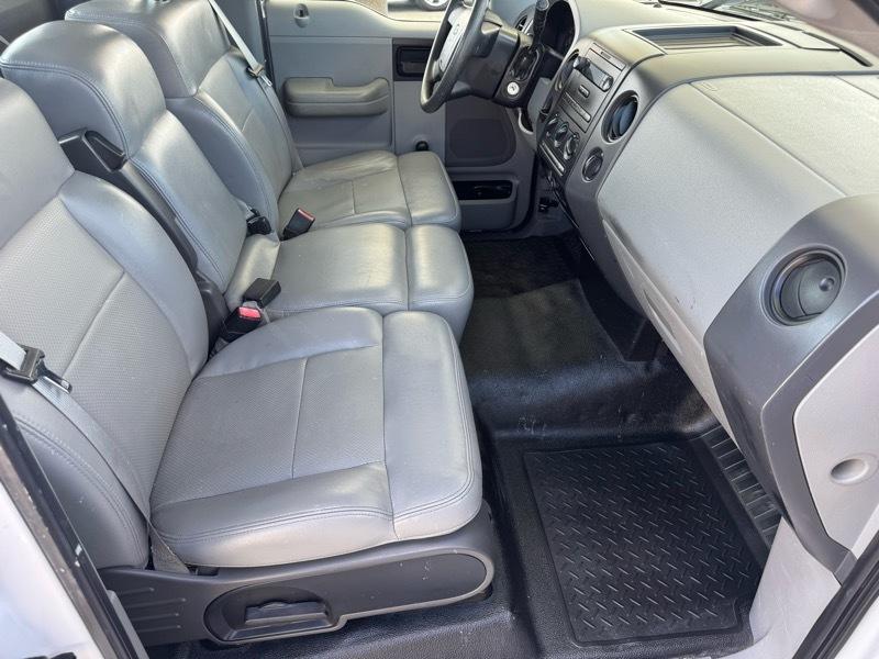 Ford F-150 2WD SuperCab 145" XL 2005