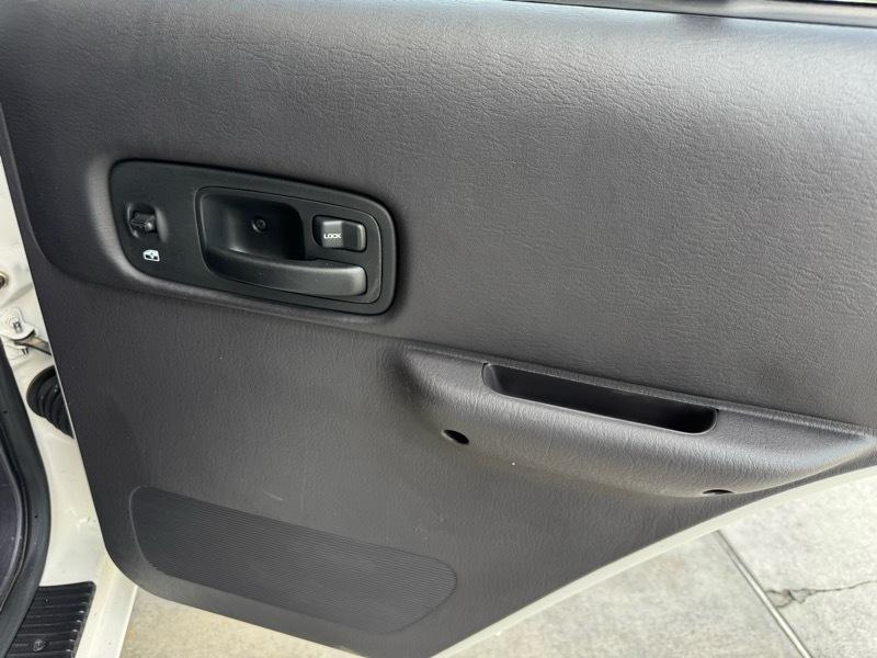 Jeep Cherokee Sport 4-Door 4WD 2001