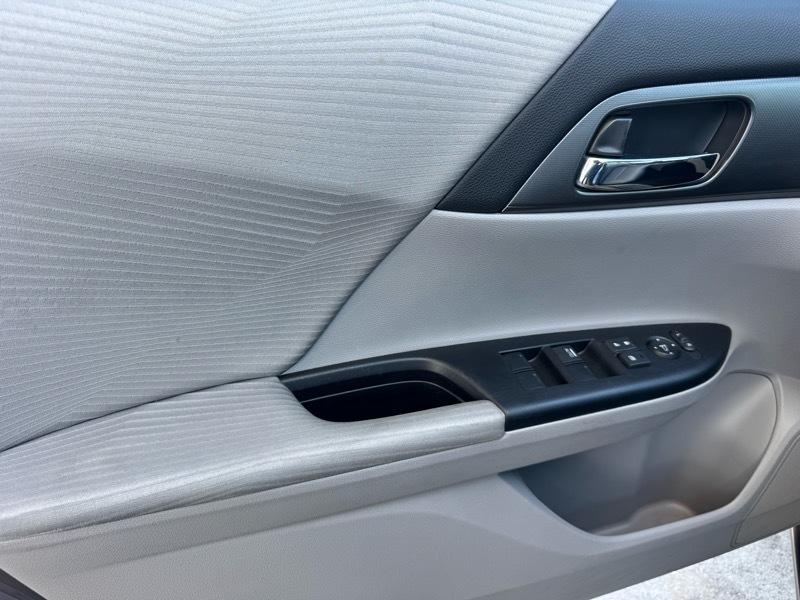 Honda Accord LX sedan AT 2014