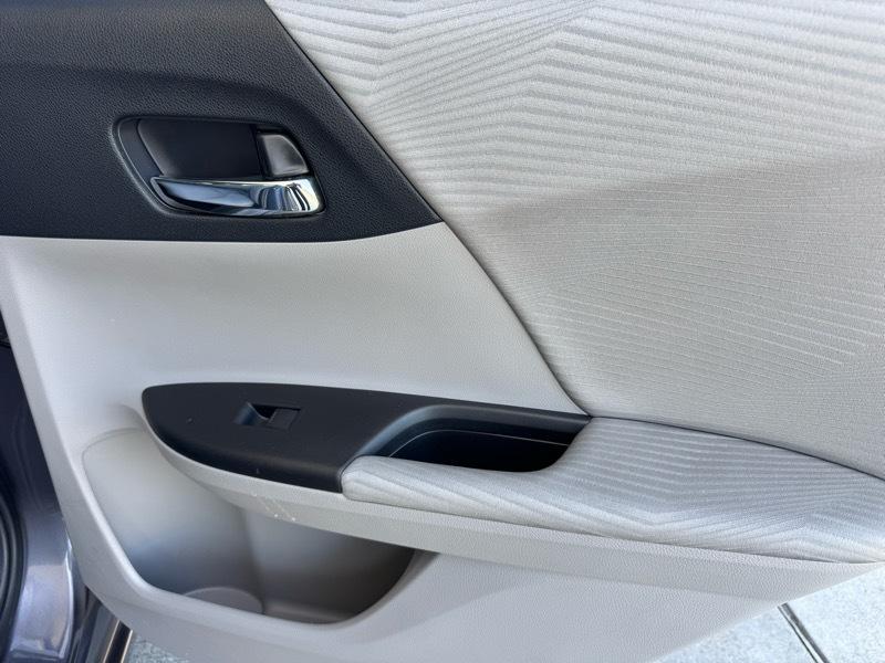 Honda Accord LX sedan AT 2014