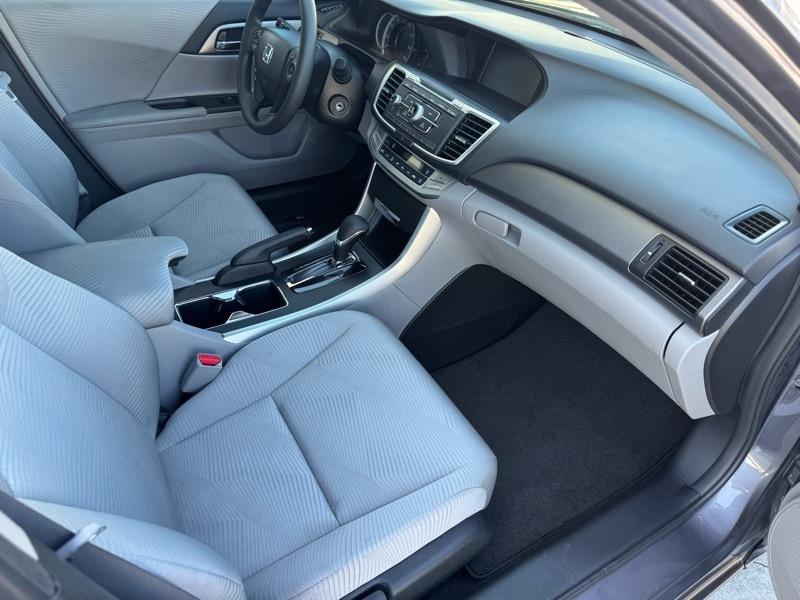 Honda Accord LX sedan AT 2014