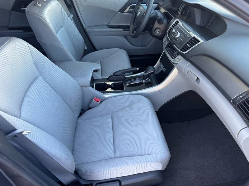 Honda Accord LX sedan AT 2014