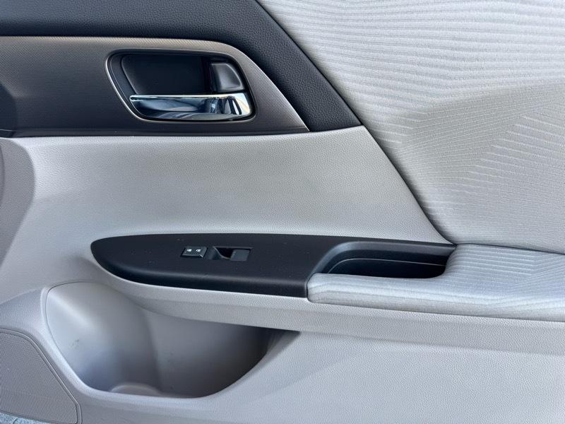 Honda Accord LX sedan AT 2014