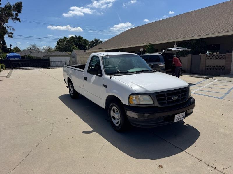 Ford F-150 2WD Reg Cab 141" XL 2001