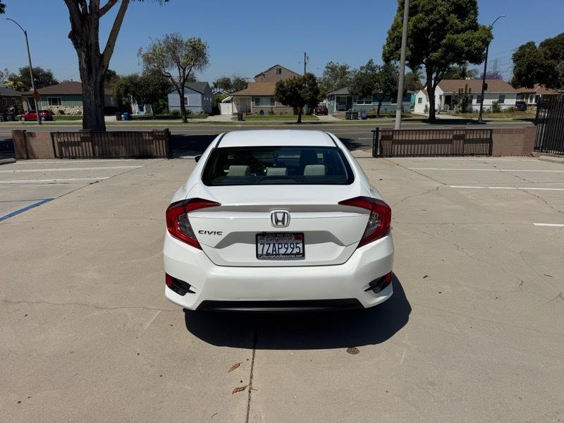 Honda Civic 4dr Sdn LX Auto 2017