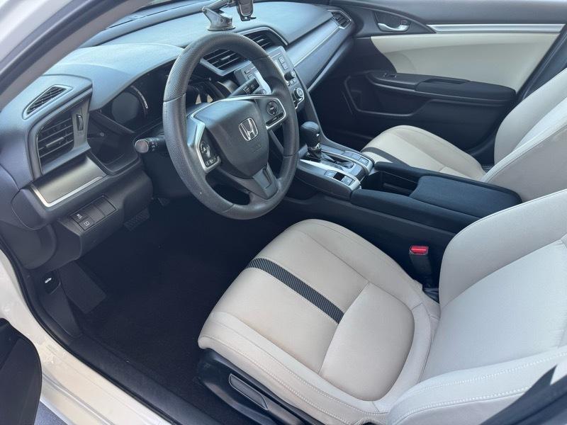 Honda Civic 4dr Sdn LX Auto 2017