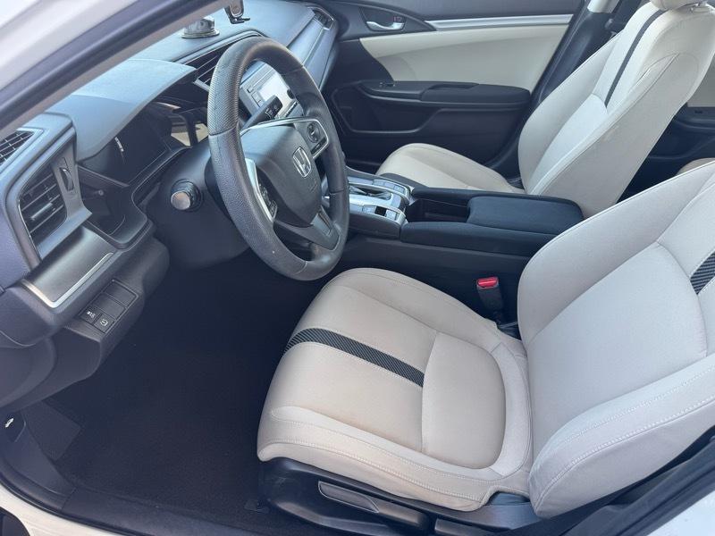 Honda Civic 4dr Sdn LX Auto 2017