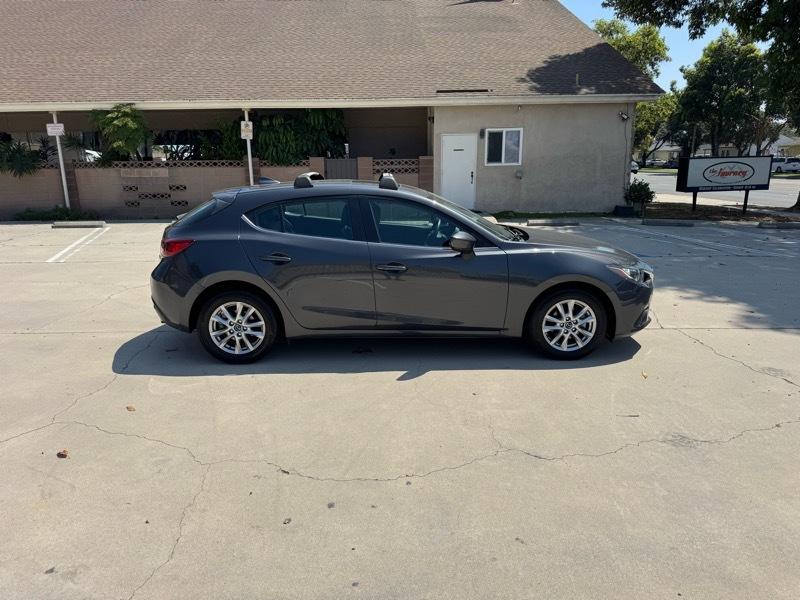 Mazda MAZDA3 i Grand Touring AT 5-Door 2016