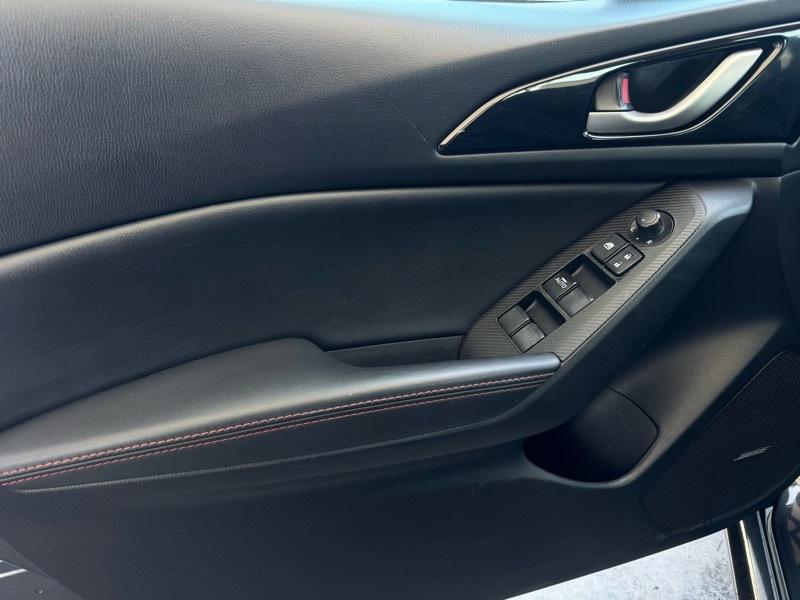 Mazda MAZDA3 i Grand Touring AT 5-Door 2016