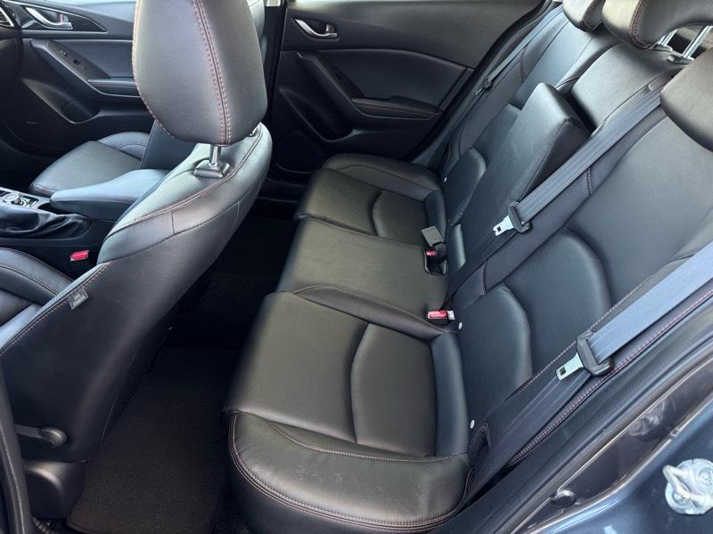 Mazda MAZDA3 i Grand Touring AT 5-Door 2016