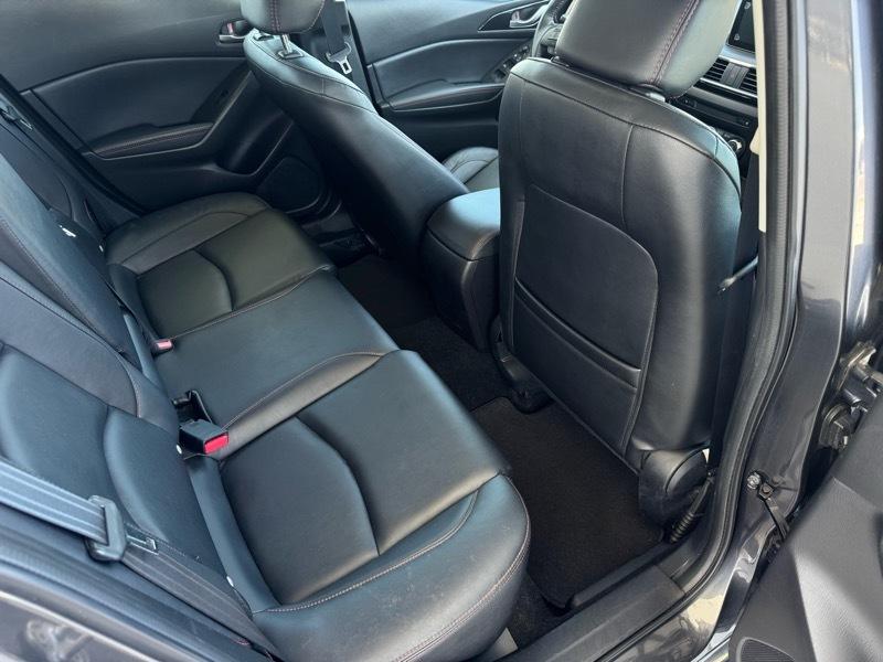 Mazda MAZDA3 i Grand Touring AT 5-Door 2016