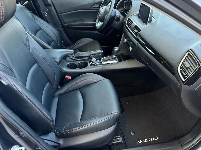 Mazda MAZDA3 i Grand Touring AT 5-Door 2016